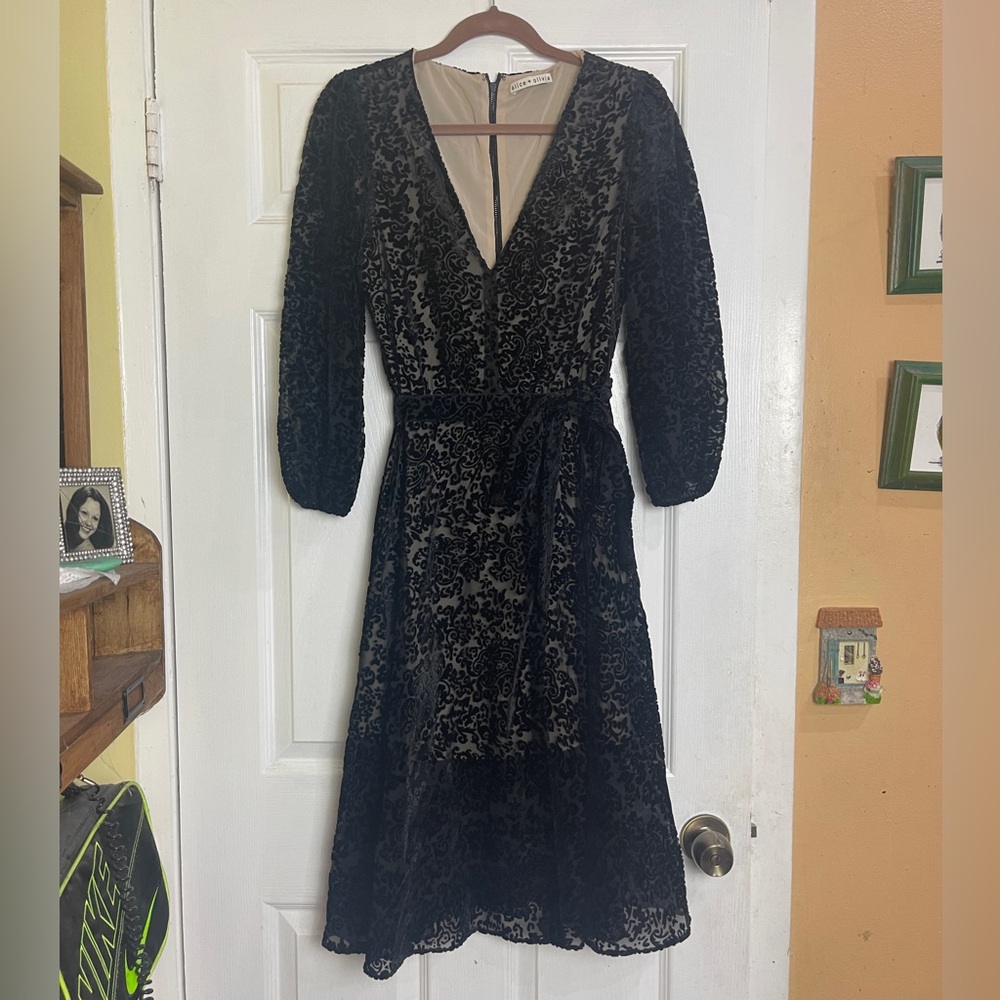ALICE + OLIVIA | Coco Black Burnout Velvet Faux Wrap Cocktail Dress | Size 8